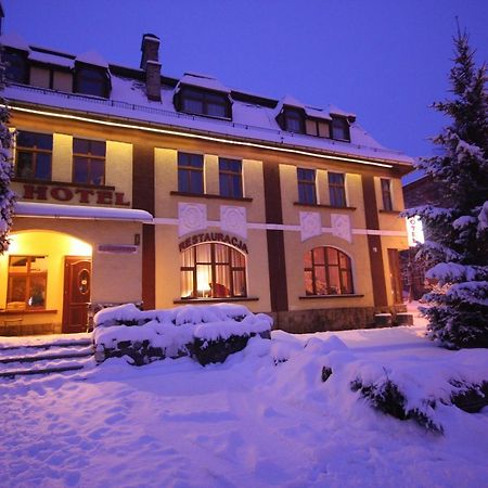 Hotel Karkonosze Kamienna Gora Exterior photo