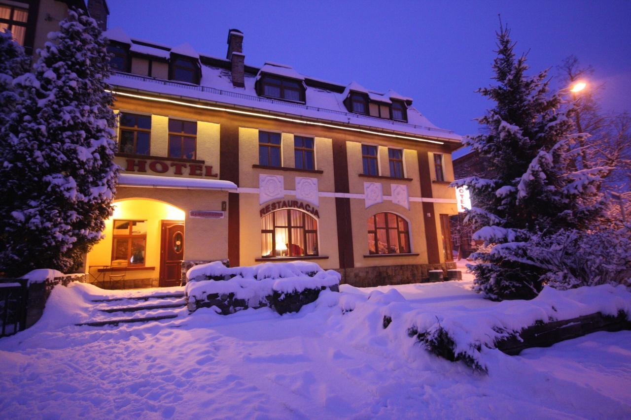 Hotel Karkonosze Kamienna Gora Exterior photo